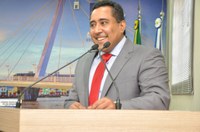 Dr Jakson Ramos celebra produção nacional de respiradores 