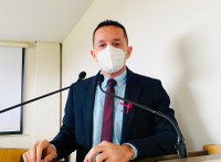 “Aprovamos o PL do Transporte para ajudar os trabalhadores” Diz  vereador Adailton Cruz