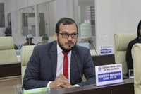 “Temos que abominar notícia falsa neste parlamento”, afirma Rodrigo Forneck