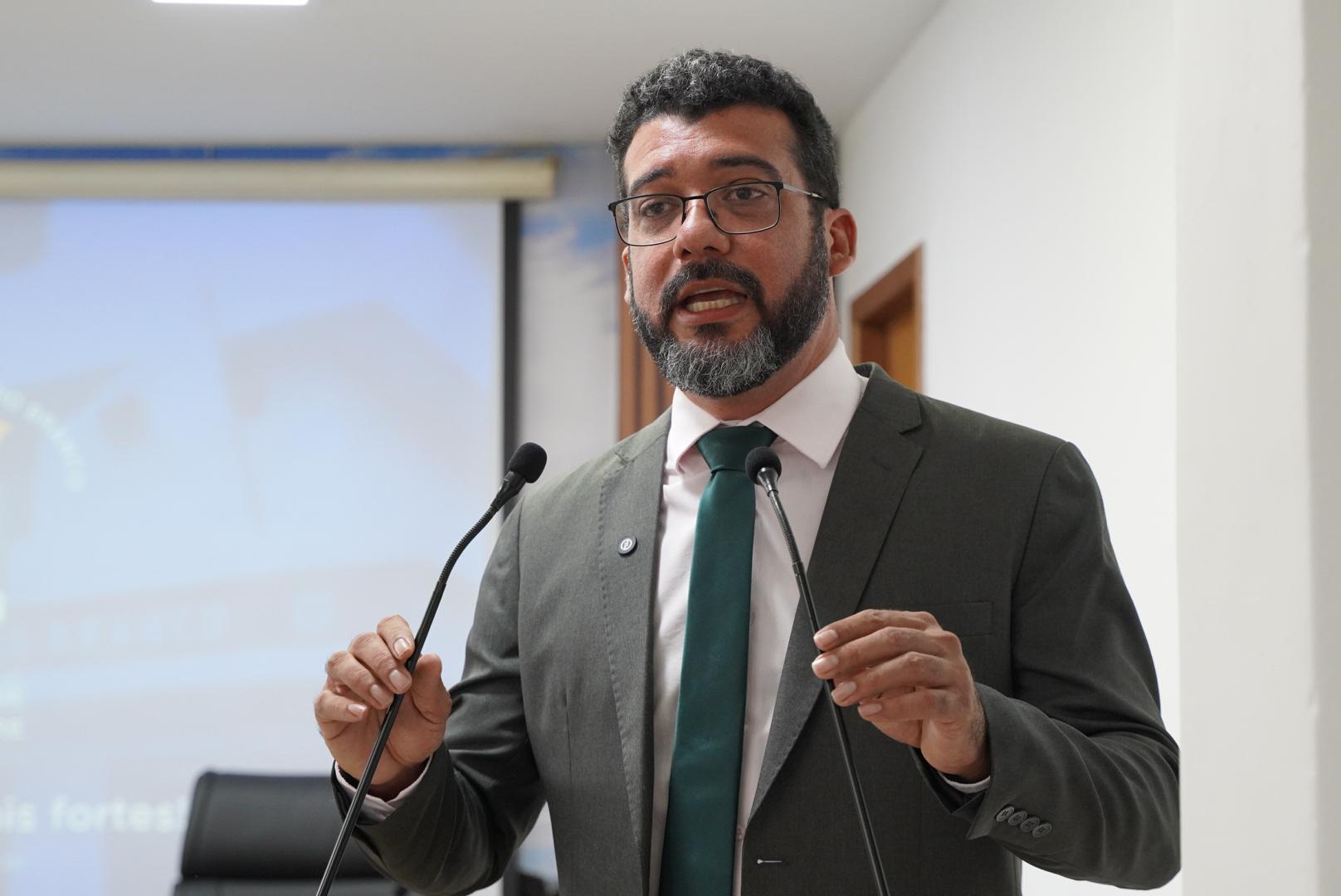 André Kamai pede atuação do MPAC em supostas irregularidades na Prefeitura