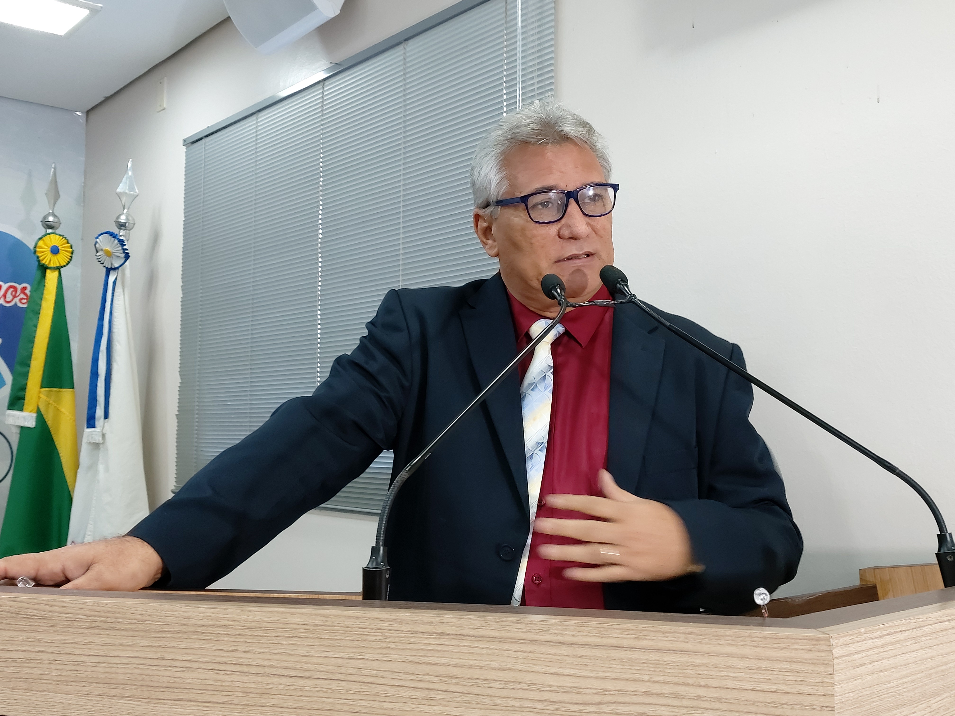 Antônio Morais quer saber por que de aumento do combustível na capital