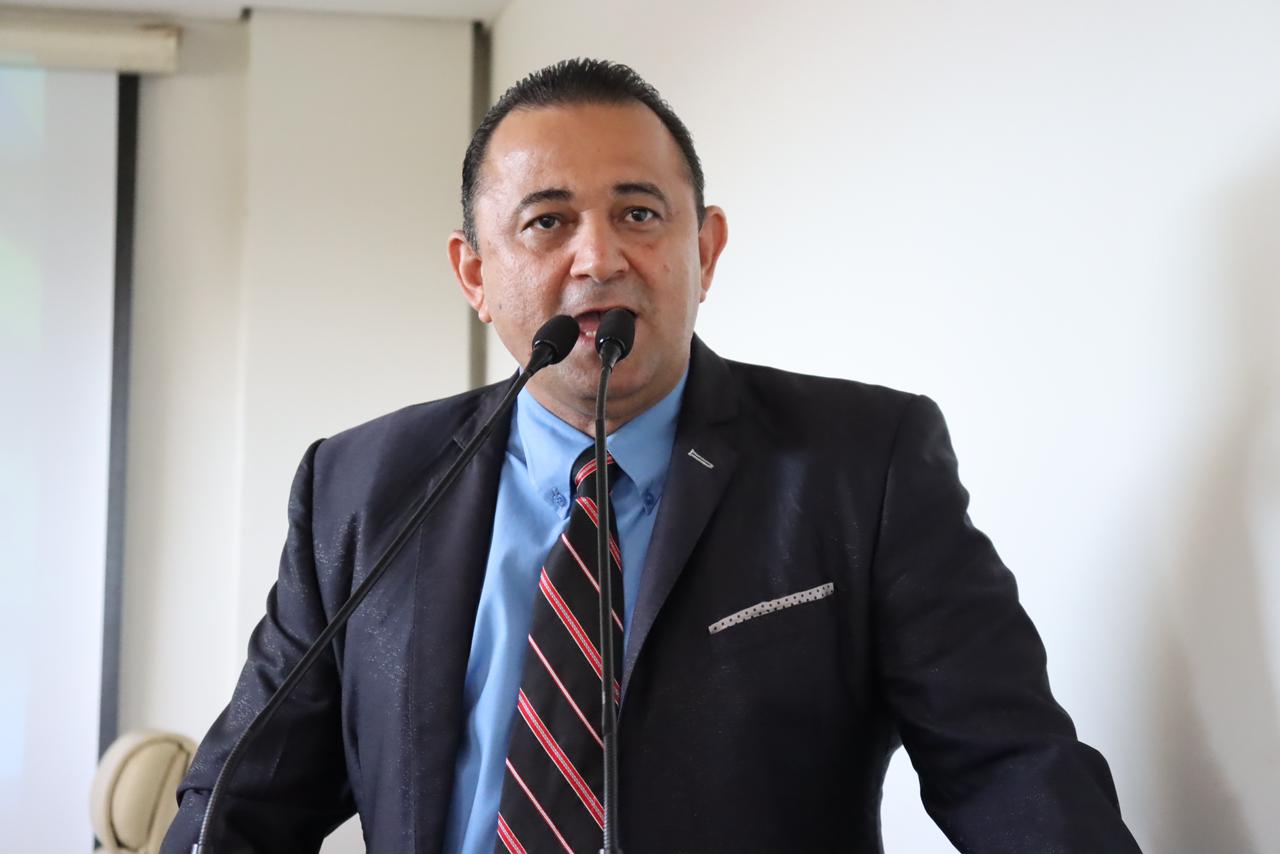 Arnaldo Barros alerta para crescimento nos casos de Síndrome Gripal e SRAG em Rio Branco