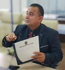  Arnaldo Barros reitera pedido de melhorias para o Bairro Vitoria