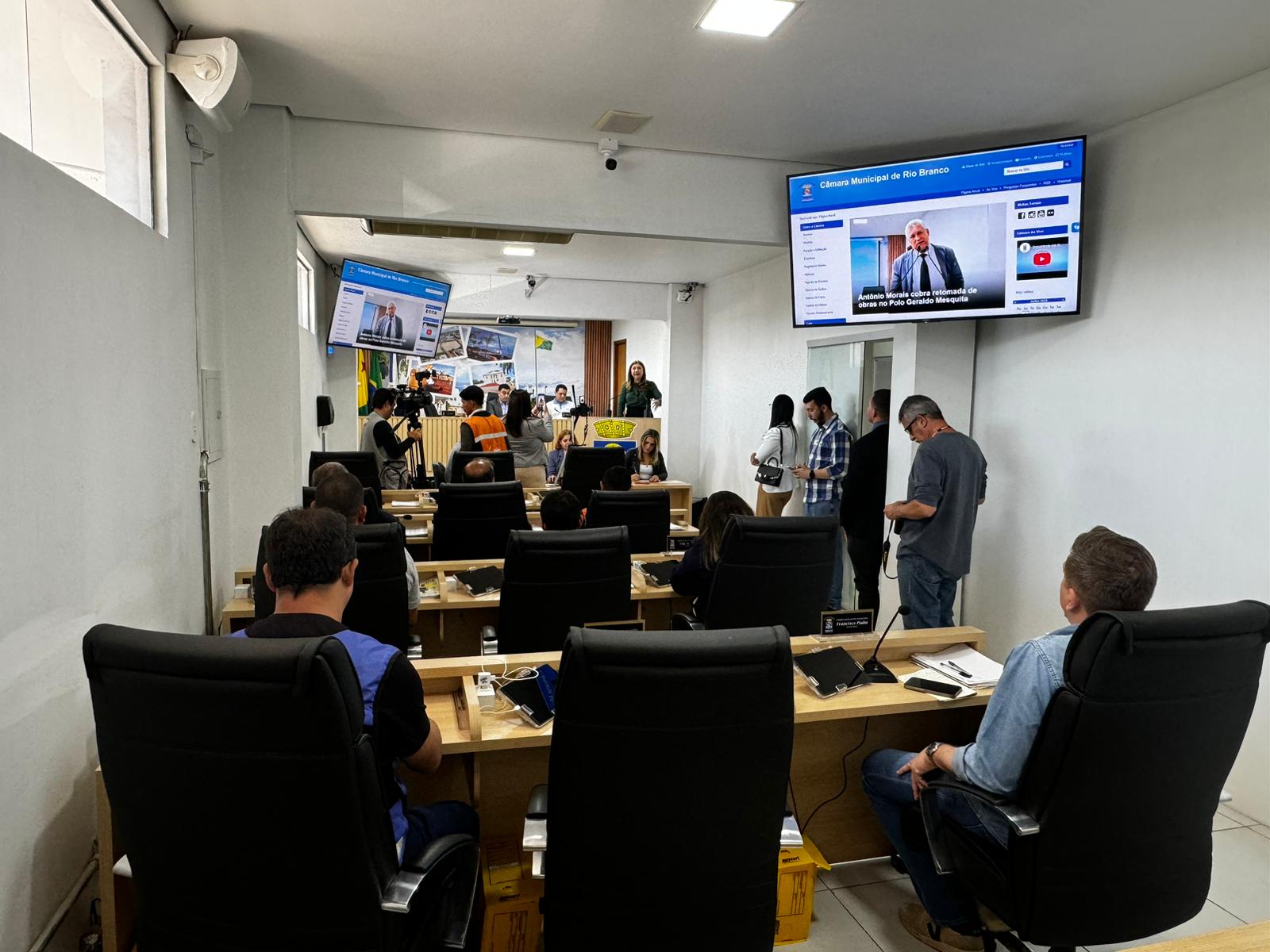 Audiência pública: Câmara Municipal debate crise hídrica na Capital