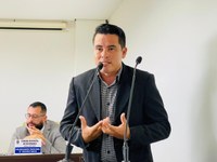 Caligrafia ilegível nas prescrições médicas foi tema de debate na Tribuna Popular