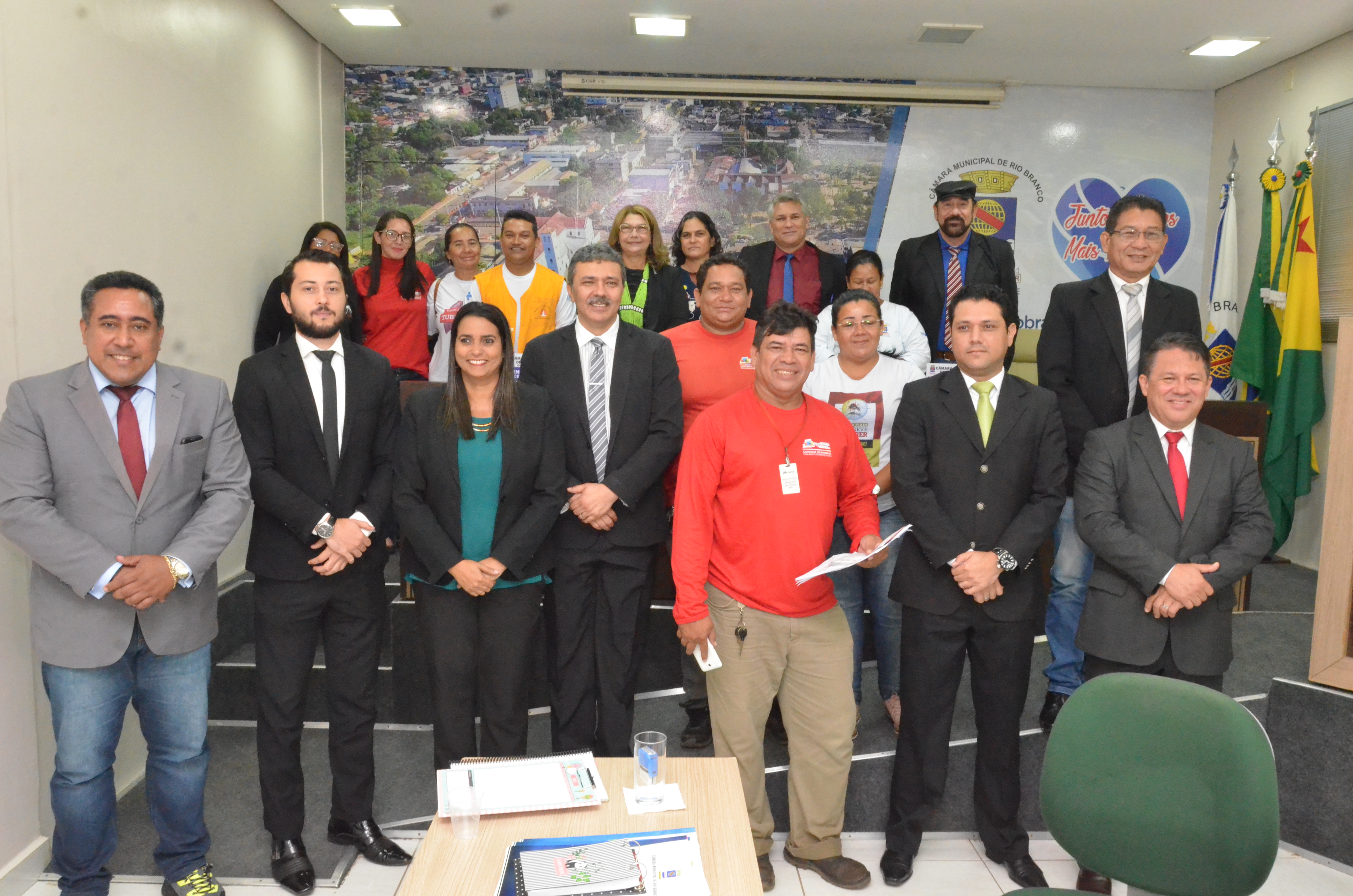 Câmara de Rio Branco aprova aumento do piso salarial dos agentes de comunitários