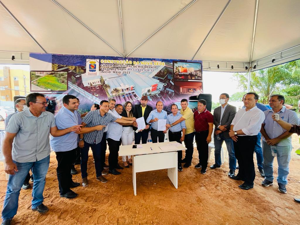  Câmara de Rio Branco realiza solenidade de lançamento da Pedra Fundamental da Construção da sede do parlamento Mirim.
