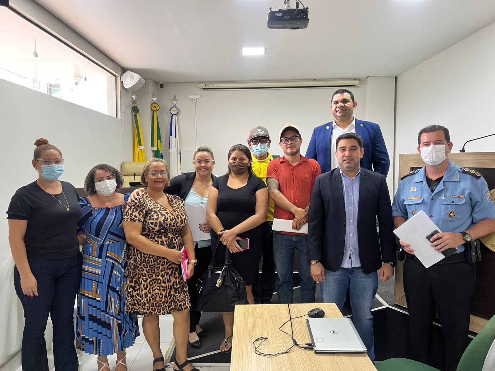 Câmara de Rio Branco recebe lojistas do Shopping Aquiri para debater a terceirização da administração do shopping