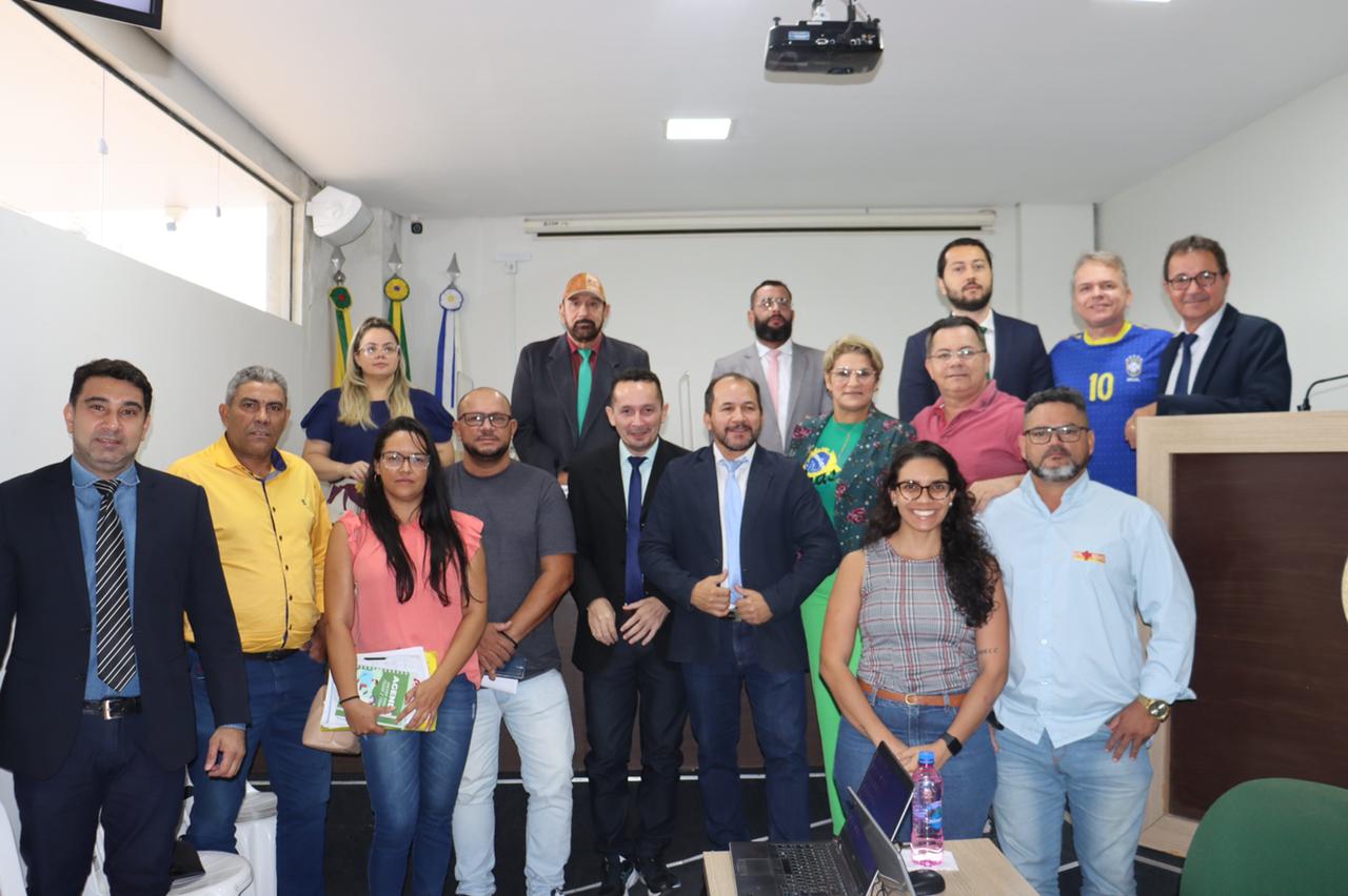 Câmara de Rio Branco recebe representantes do Conselho Municipal de Saúde para debater o atual cenário da atenção primária em Rio Branco e os riscos da terceirização