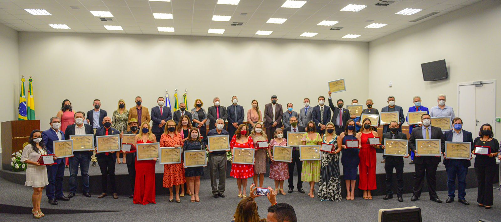 Câmara de Vereadores realiza entrega de títulos de cidadão Rio-branquense, Cidadão Verde e Mulher Destaque 2021