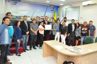 Câmara Municipal realiza sessão solene em homenagem aos Líderes Comunitários