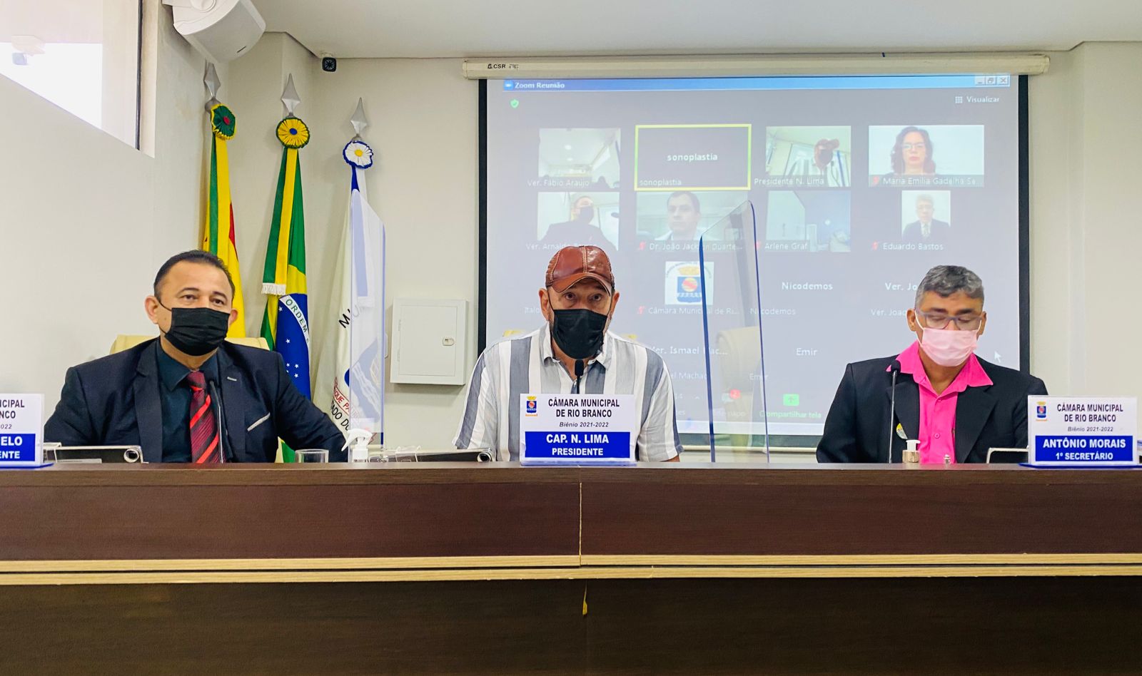  Com a participação de manifestantes de todo Brasil, Câmara de Rio Branco realiza Audiência Pública para debater exigência do passaporte sanitário