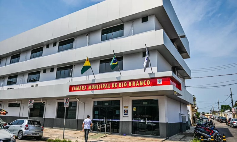 Com derrubada de veto, Câmara garante auxílio-aluguel a mulheres vítimas de violência