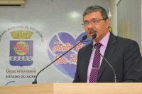 Dankar fala de vazamento de áudios, iluminação pública, linha de ônibus e licitações