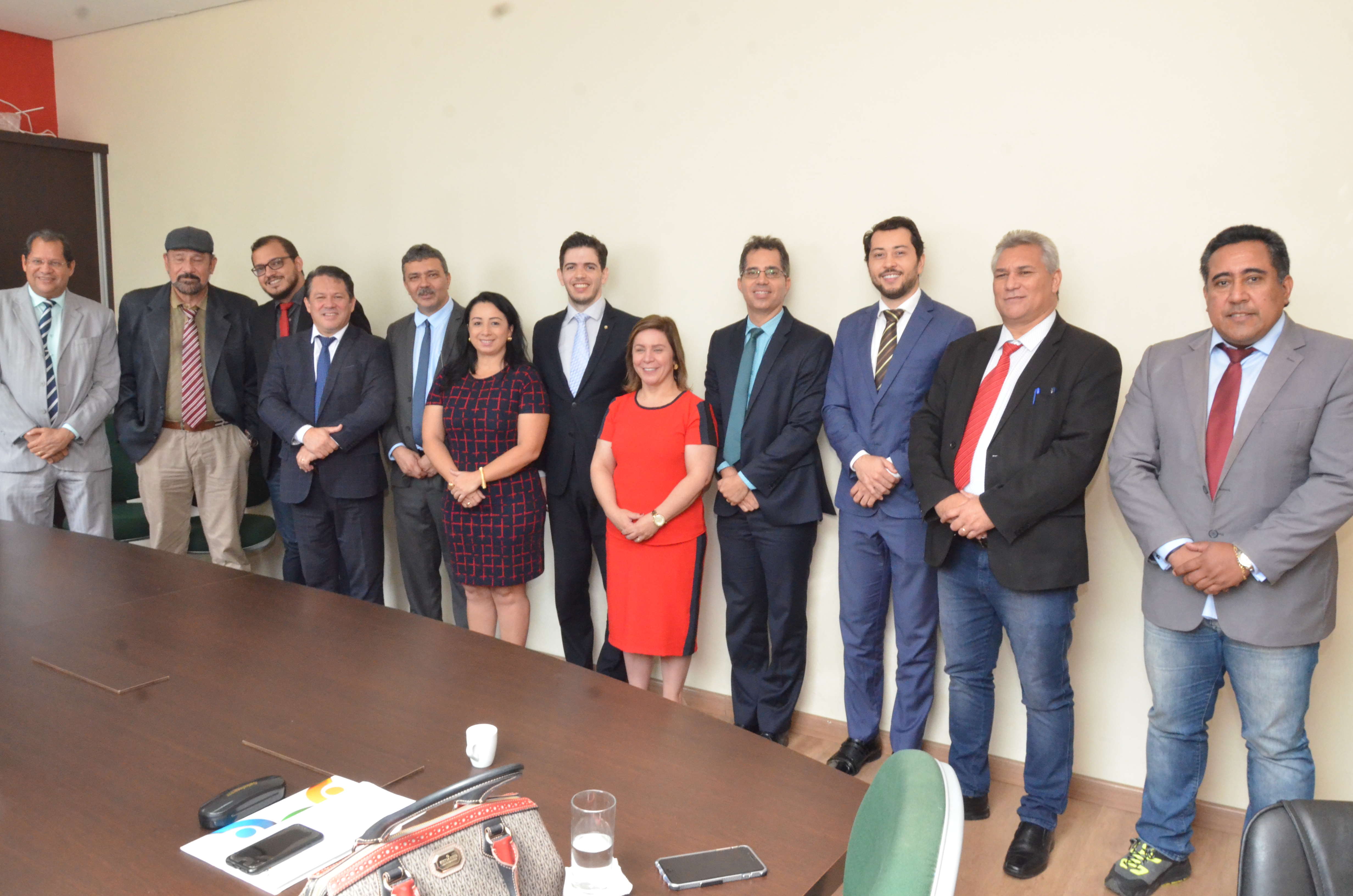 Defensores Públicos buscam apoio de vereadores