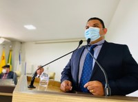 Fábio Araújo denuncia possíveis irregularidades em contrato de iluminação na Zeladoria