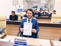 Jarude apresenta Projeto para tornar obrigatória a divulgação de gastos, projetos e assiduidade de cada vereador