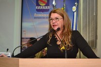 Lene Petecão apresenta projeto que cria o Programa para Tratamento e Prevenção de Alzheimer