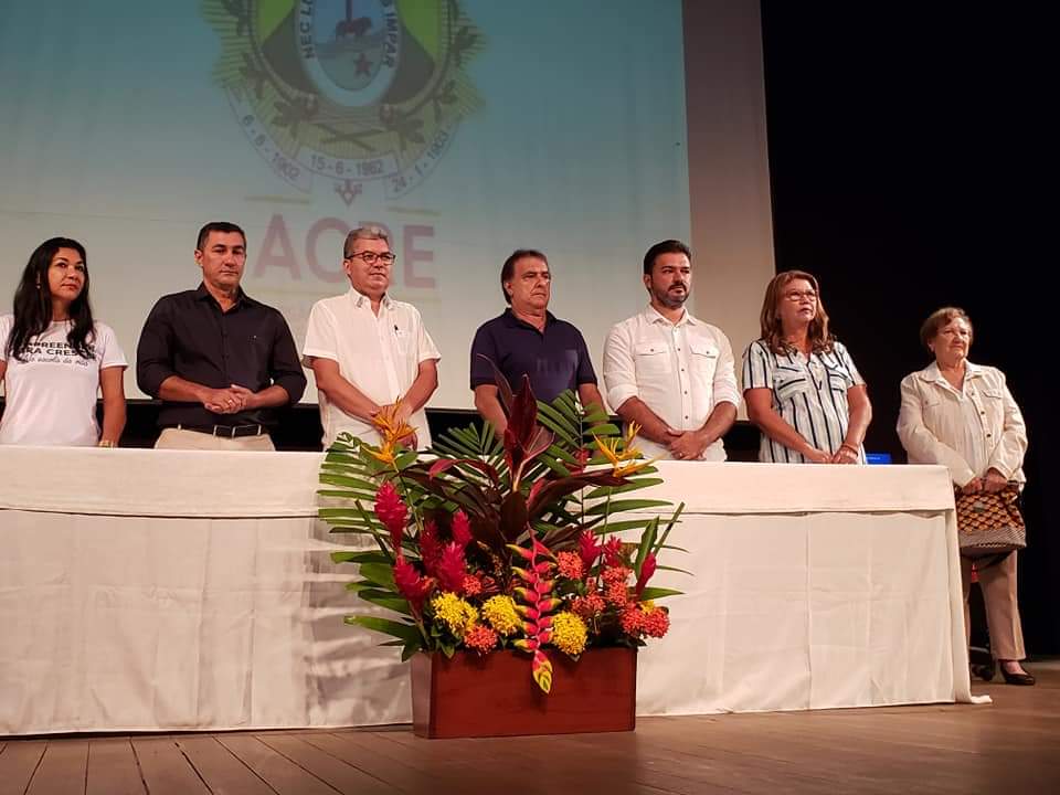 Lene Petecão participa da posse de novos gestores de escolas estaduais