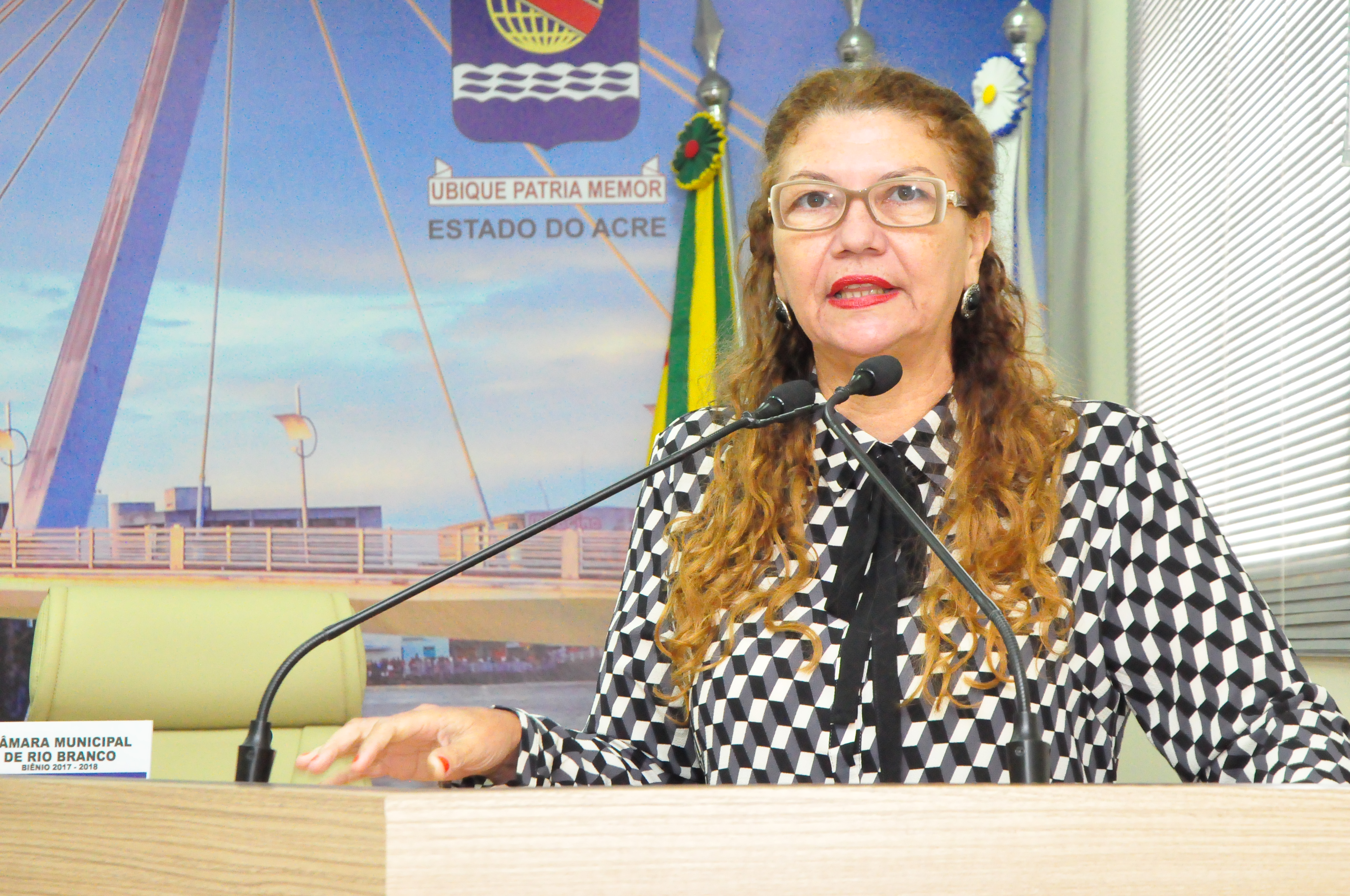 Lene Petecão quer gratuidade de transporte coletivo aos alunos que fazem cursinho
