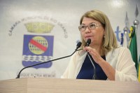 Lene Petecão reitera  pedido para entrega de cestas básicas aos alunos da rede municipal de ensino