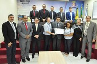 Manuel Marcos entrega Moção de Aplauso ao proprietário da Havan Lojas de Departamentos