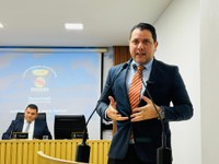 Marcos Luz volta pedir ajuda da bancada federal para liberação de recursos da Prefeitura