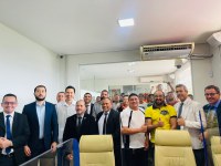 Motoristas de aplicativos vão à Câmara e pedem apoio para alteração na aplicação de Lei Municipal