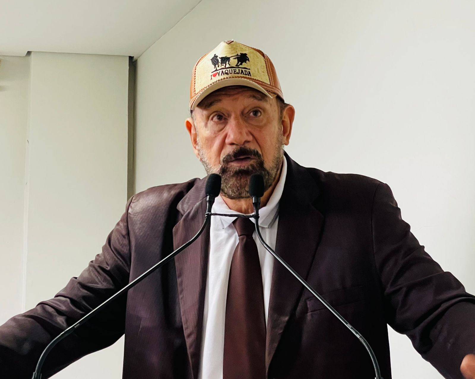 N.Lima apresenta ao Executivo Municipal indicação de melhorias para o Bairro Vila Santa Cecília