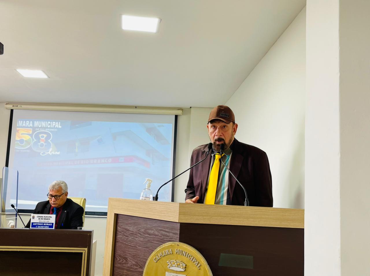  N.Lima comemora a aquisição gratuita da concessão da TV Câmara para CMRB