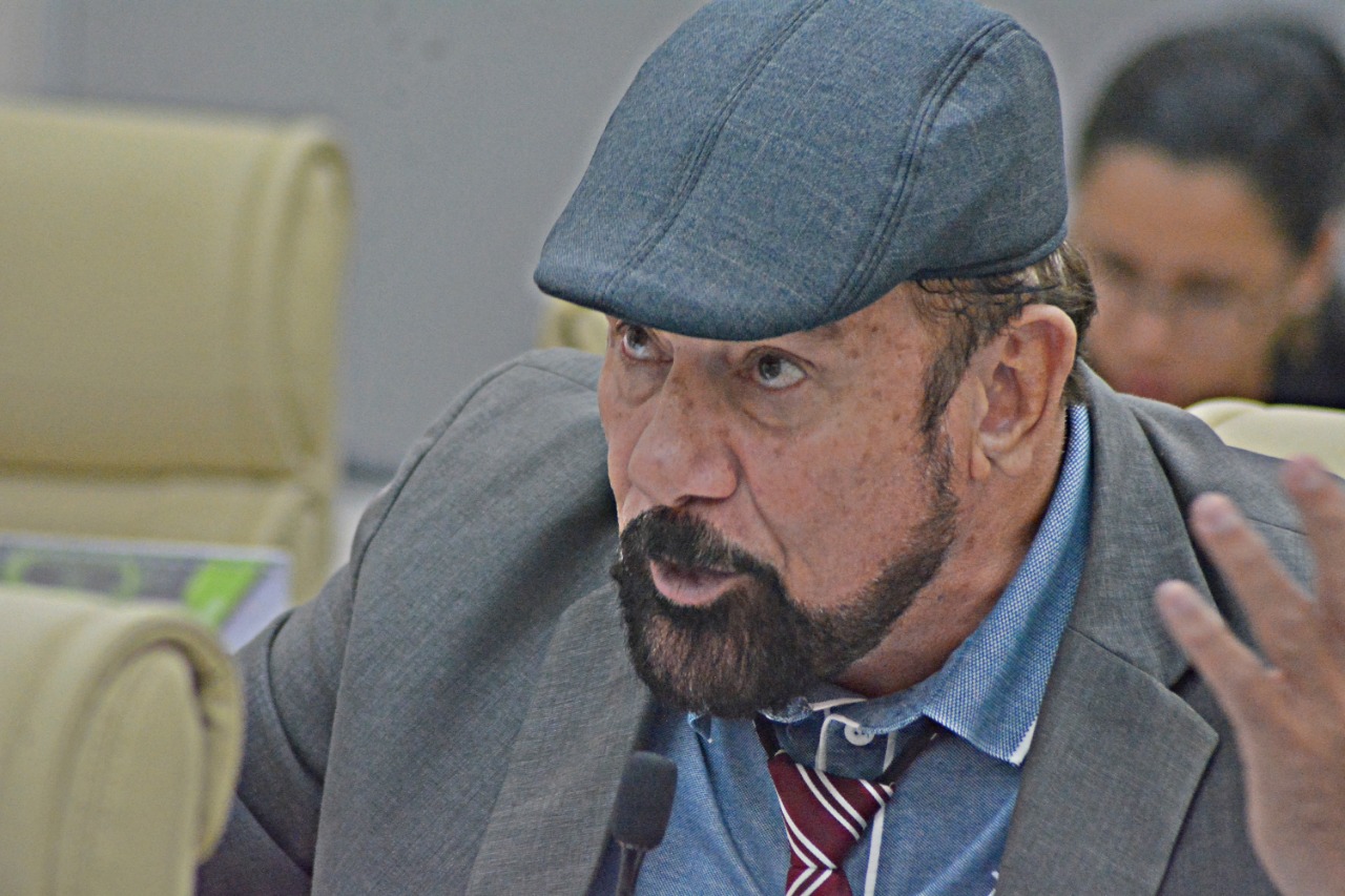 N. Lima defende a política do agronegócio