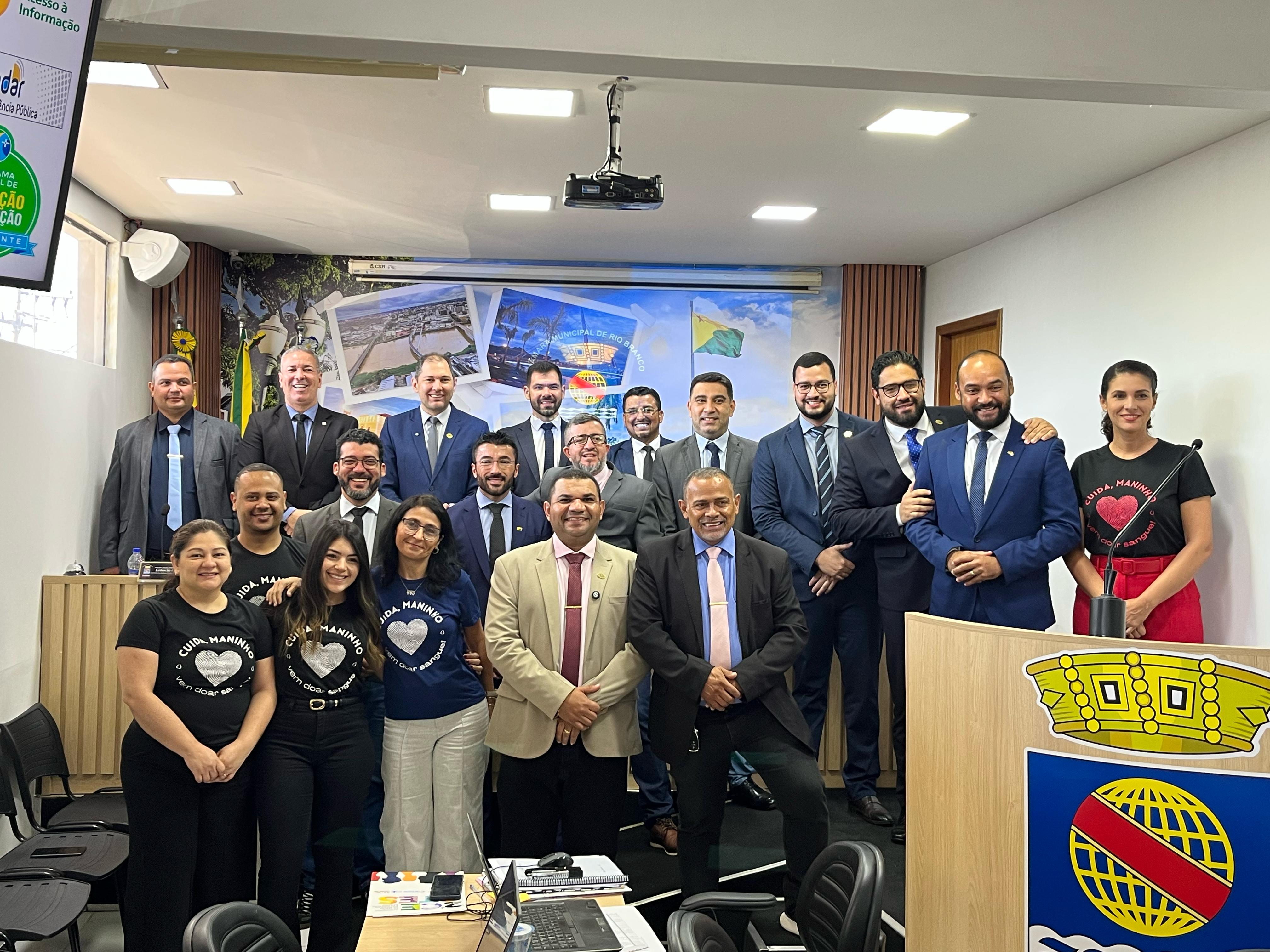 Na Câmara, vereador Aiache debate doação de sangue durante Tribuna Popular