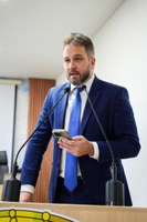 Câmara de Rio Branco promulga PL de Felipe Tchê que cria plano de prevenção e combate às enchentes