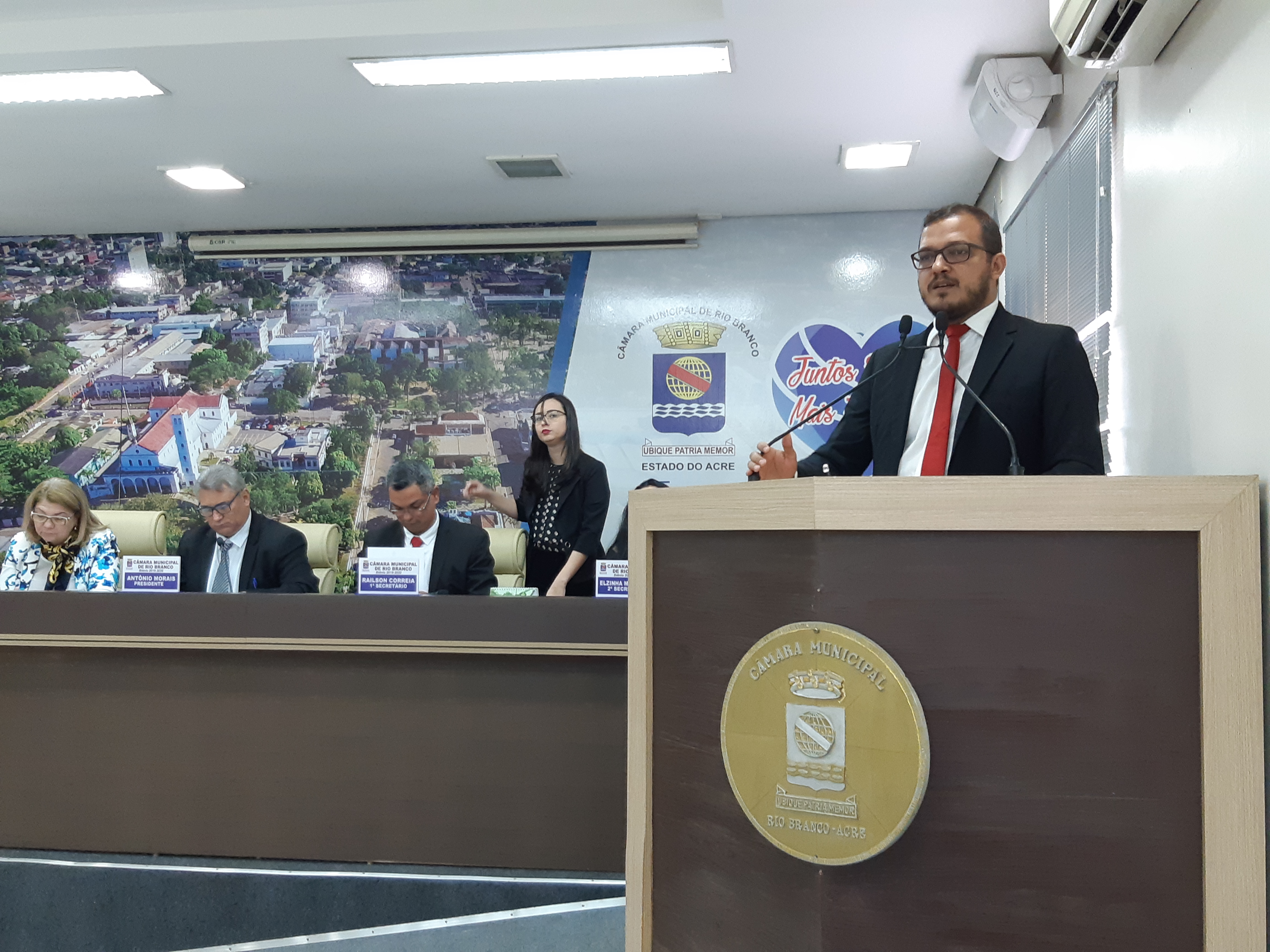 Rodrigo Forneck questiona formato do Carnaval 2019 adotado pelo Estado