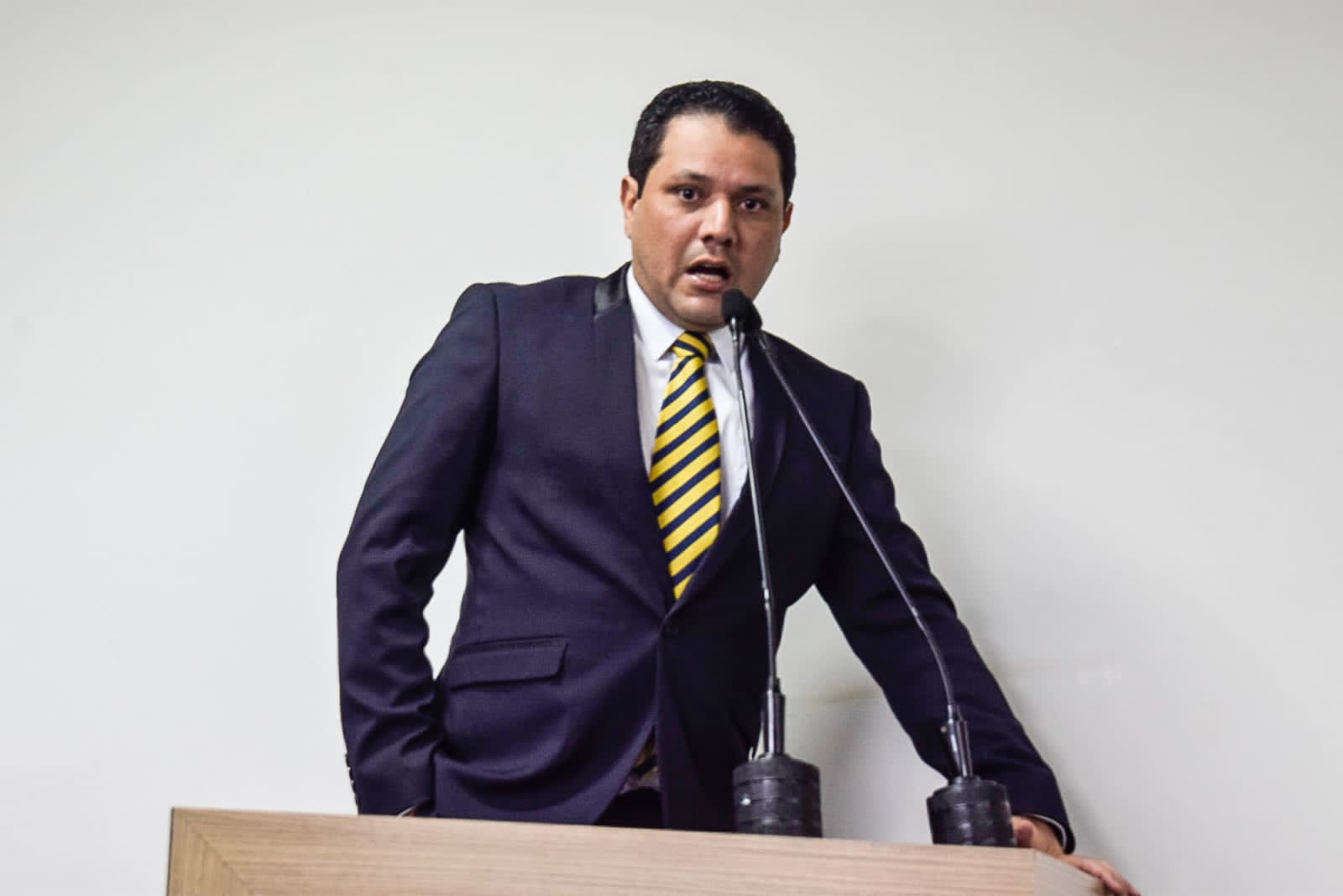 Ruas do Povo: João Marcos Luz convoca a população para audiência pública sobre as mais de 600 ruas abandonadas pelo governo