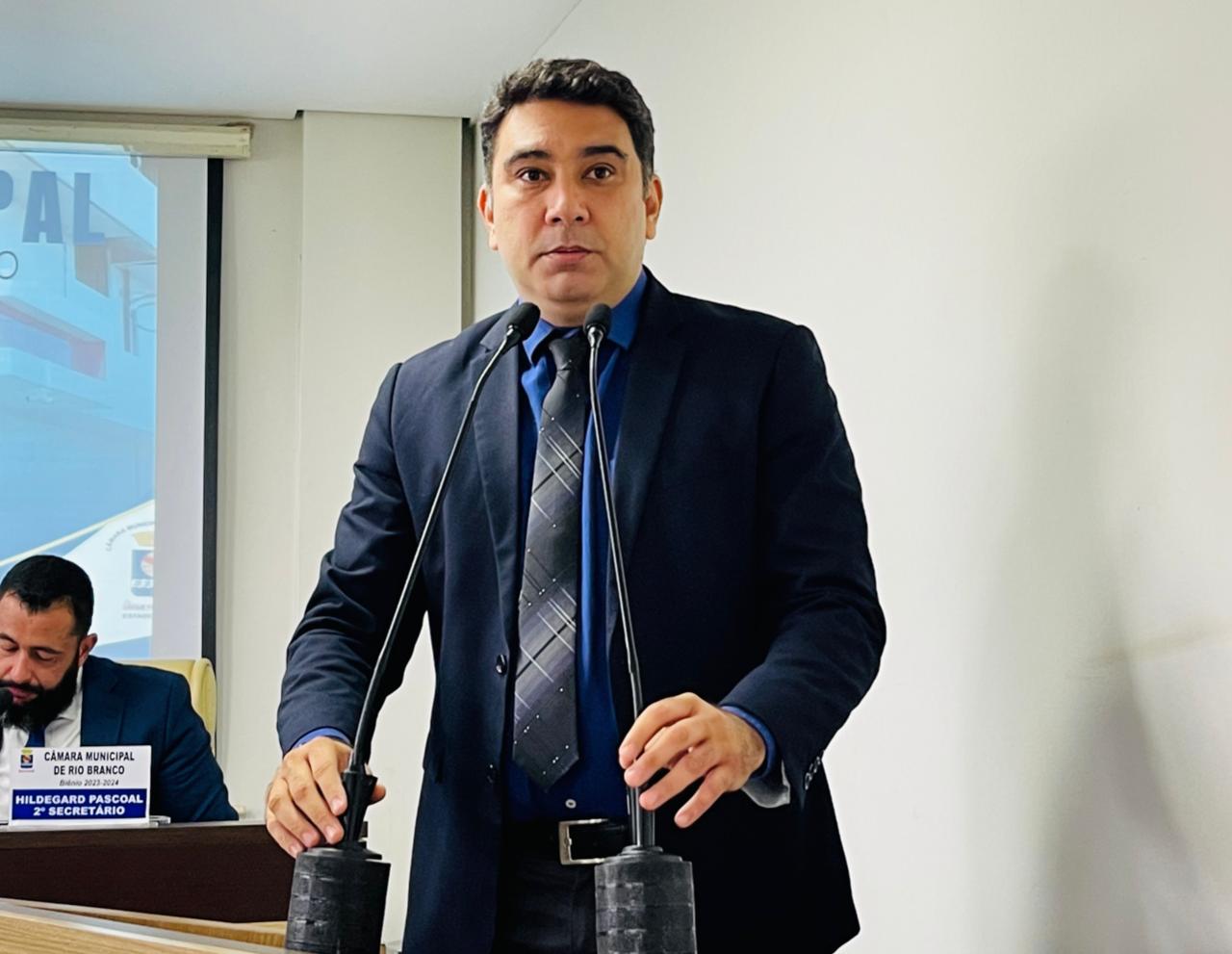  Samir Bestene relata a suspensão de linhas de ônibus na Capital: “ruas estão intrafegáveis” 