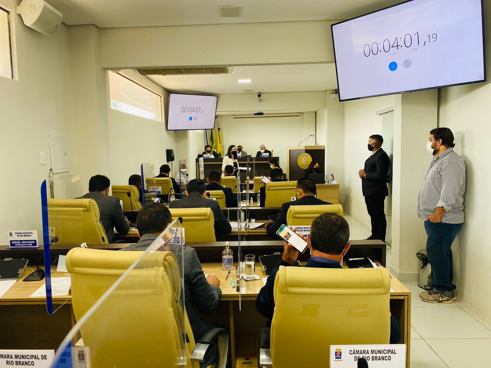 Tribuna Popular  debate o tema Síndrome Alcoólica Fetal – SAF