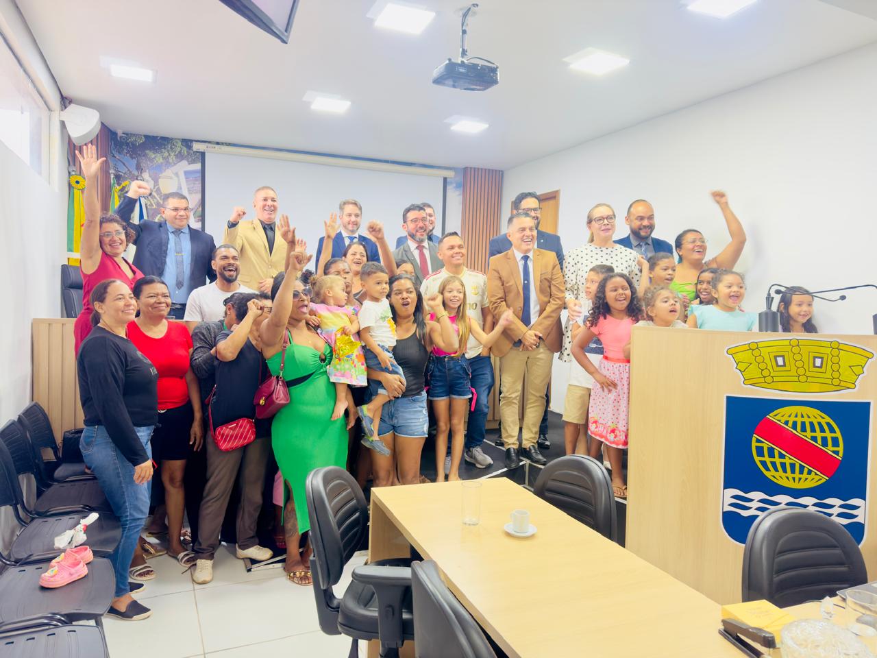 Tribuna Popular: moradores do Papoco protestam contra remoção para o Rosa Linda