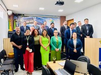 Tribuna Popular: diretor da Federacre debate sobre associativismo e desenvolvimento econômico
