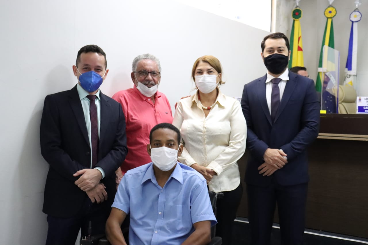 Tribuna Popular - Representantes da CAPEDAC e Casa Souza Aguiar expõe as dificuldades com a falta de insumos e profissionais para atender a demanda nas oficinas.