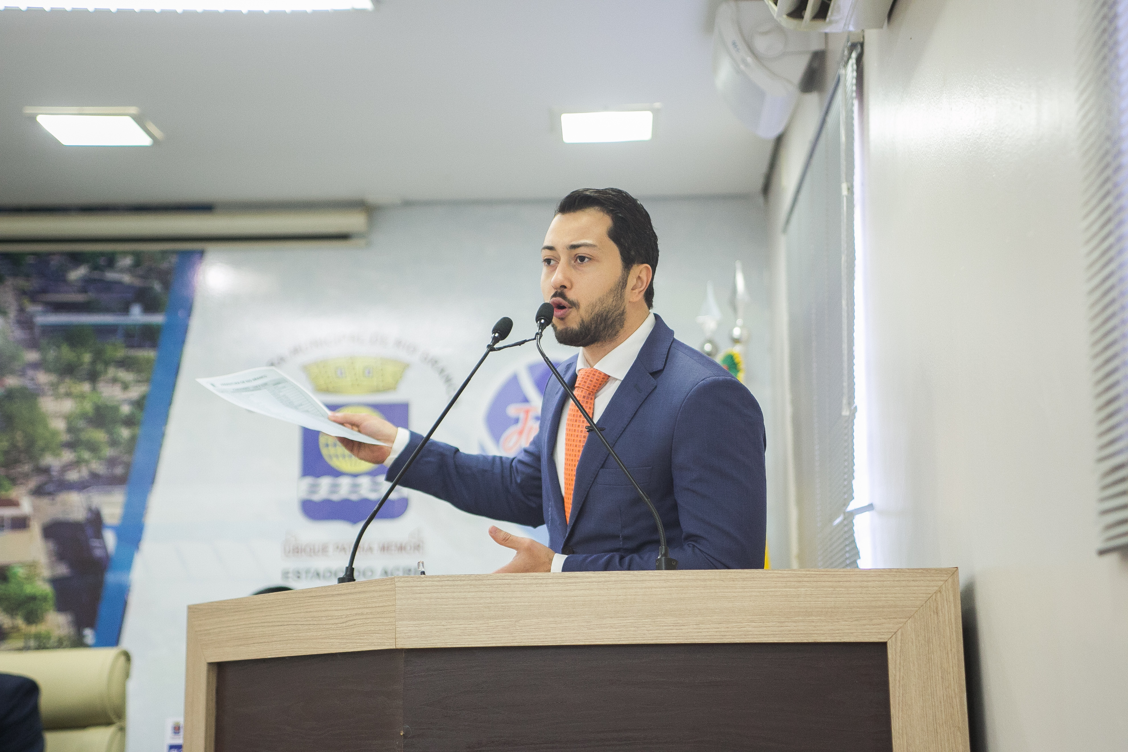 Vereador Emerson Jarude denuncia erros na entrega de kits escolares da Prefeitura 