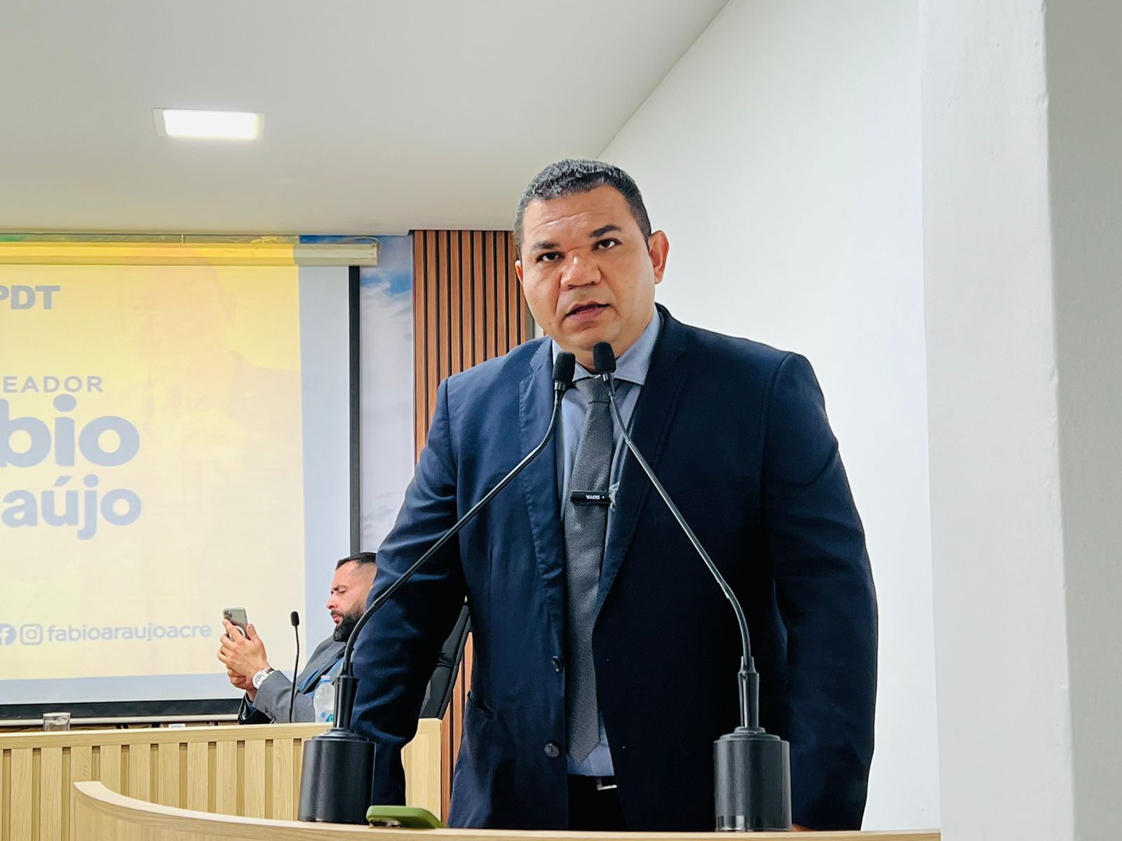 Vereador Fábio Araújo reforça falta de trafegabilidade nos ramais da Capital