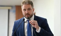 Vereador Felipe Tchê destaca avanços na educação, homenagem à advocacia e incentivo ao setor empresarial