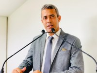 Vereador Ismael Machado questiona parecer emitido pela Divisão de IPTU da prefeitura em relação ao PL que dispõe sobre a isenção da tarifa predial aos templos religiosos.