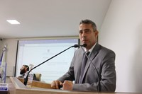  Vereador Ismael Machado volta a cobrar do  Executivo o abono financeiro aos servidores da saúde