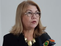 Vereadora Lene Petecão volta criticar serviço ofertado na Zona Azul da Capital