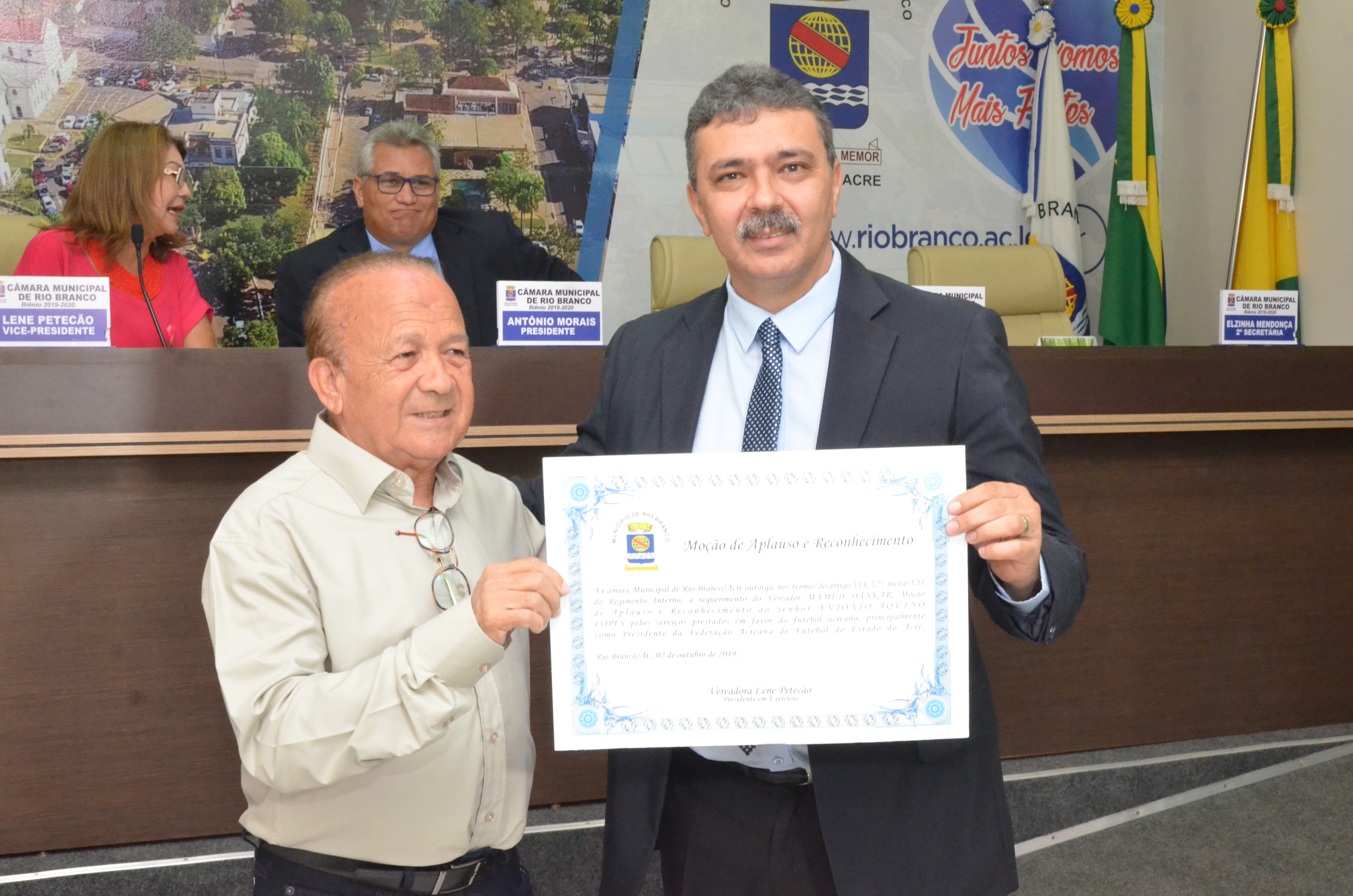 Vereador Mamed Dankar homenageia Antônio Aquino