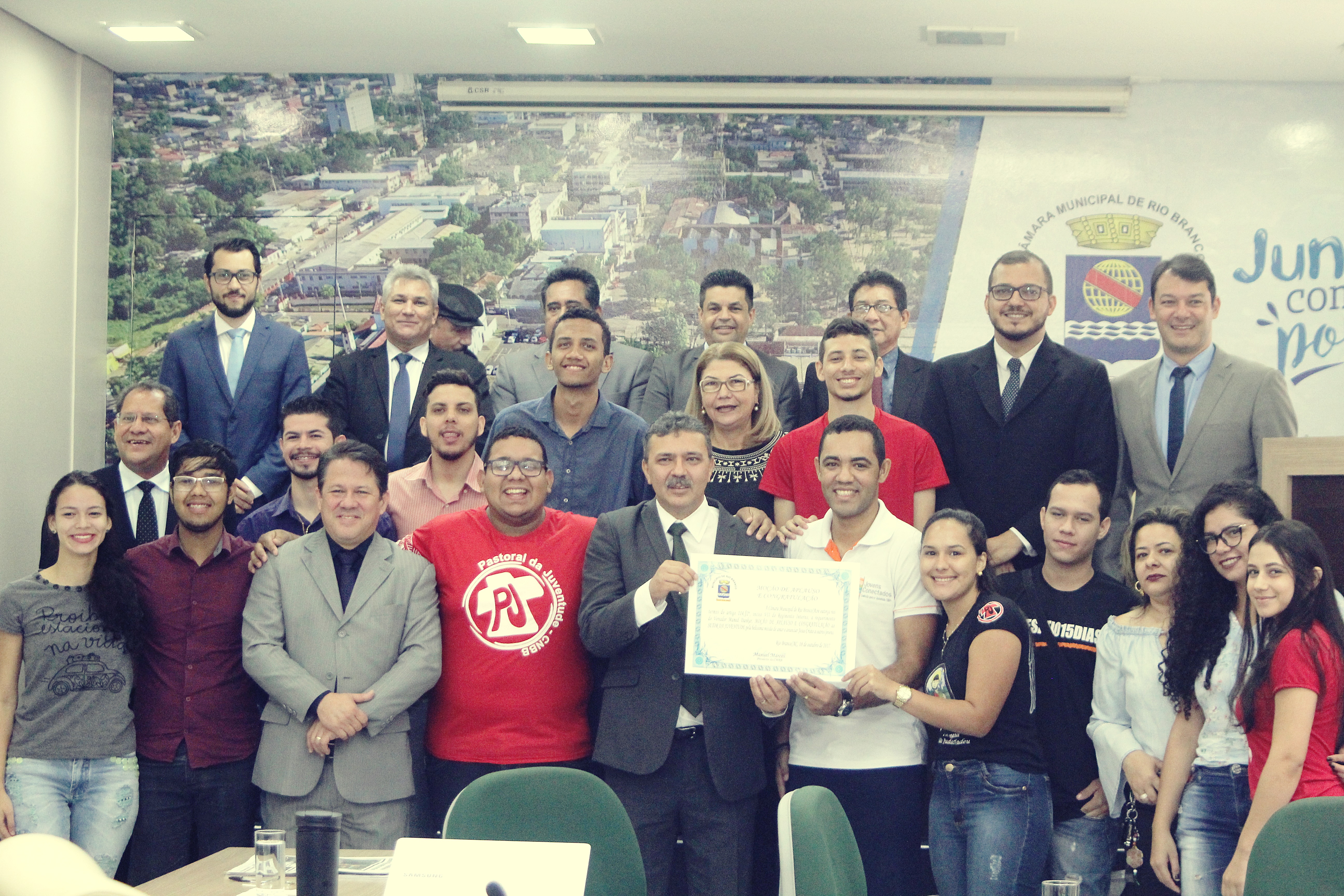 Vereador Mamed Dankar homenageia Setor Diocesano da Juventude com Moção de Aplauso