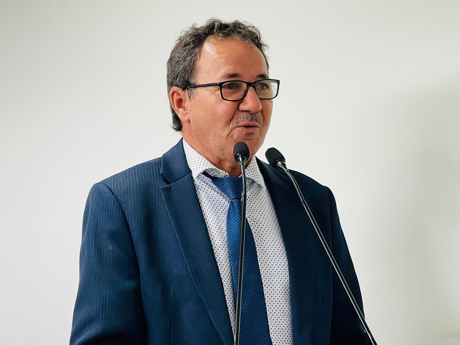 Vereador Piaba pede melhorias em ruas do Segundo Distrito da Capital 