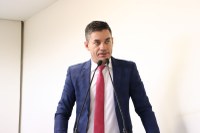 Vereador Raimundo Neném pede melhorias nas vias da Capital